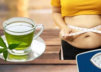 خواص چای سبز برای لاغری شکم و پهلو