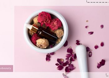 خواص روغن گل رز برای چروک صورت