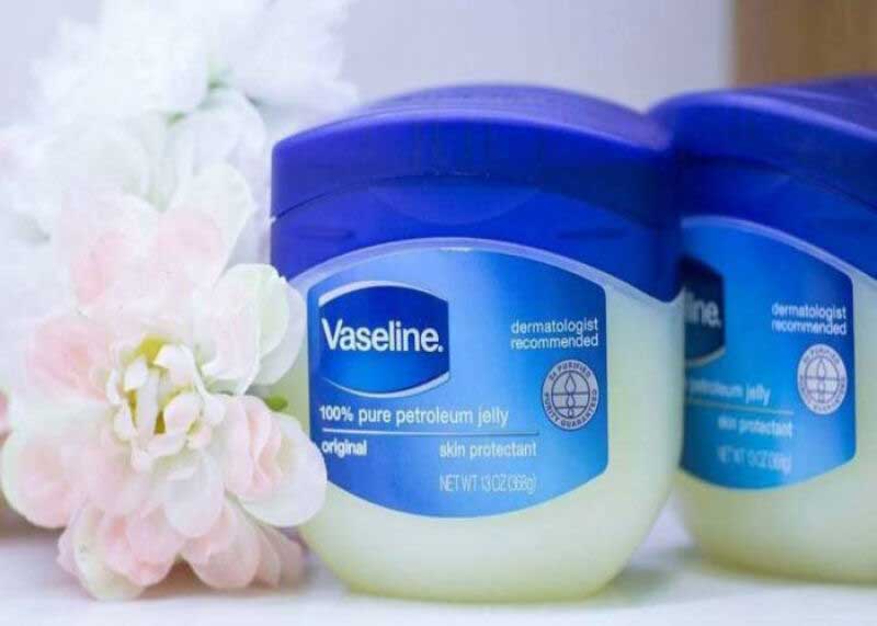 وازلین برای چروک پیشانی