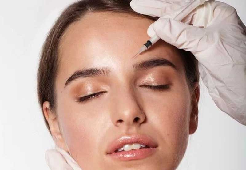رفع چروک پیشانی با لیزر و بوتاکس