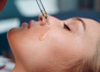 فواید روغن آرگان برای رفع چروک صورت