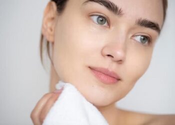 پوست صاف و شفاف