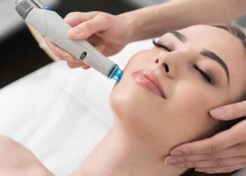 فیشیال صورت در کلینیک