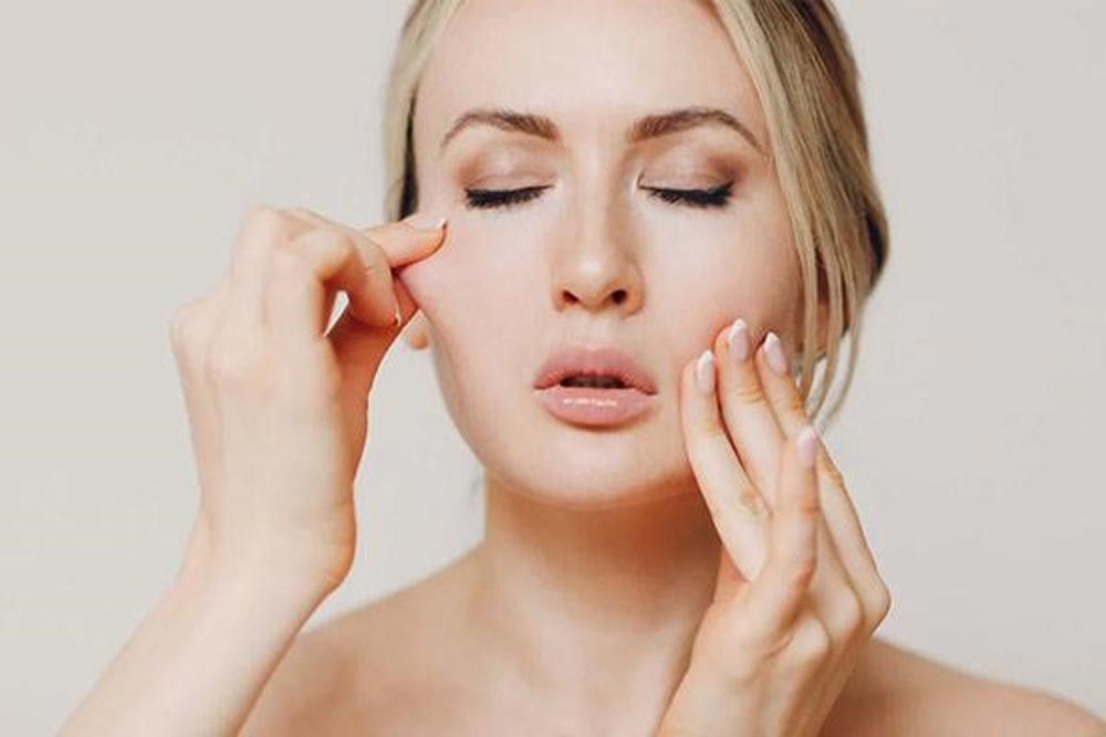 سفت شدن پوست صورت