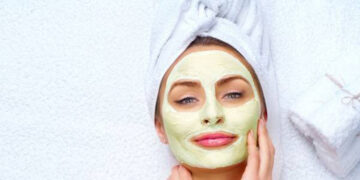 بوتاکس خانگی با گلاب، شیر و روغن کرچک