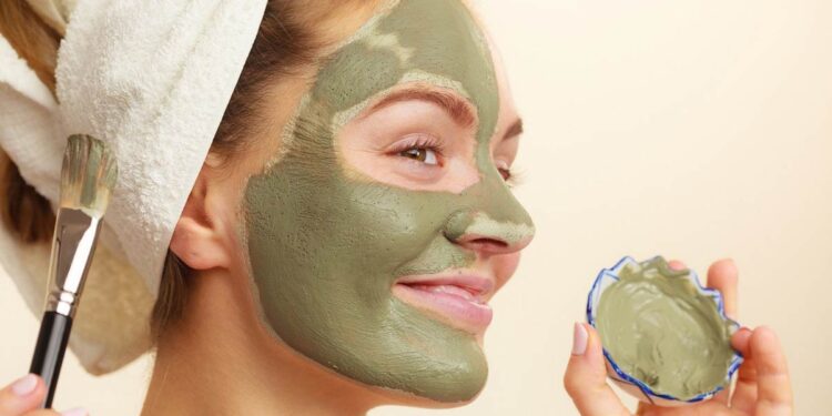 بوتاکس خانگی با خاک رس و گلاب