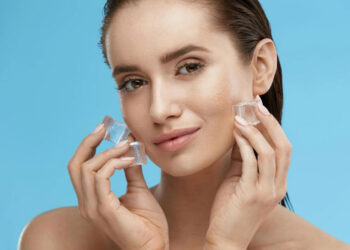 بوتاکس صورت با یخ خیار