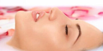 بوتاکس صورت با گلاب و شیر خشک