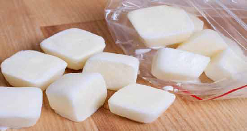 بوتاکس صورت با یخ شیر