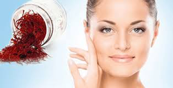 ترکیب زعفران و گلاب برای صورت