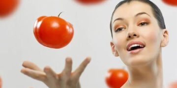 بوتاکس خانگی با گوجه‌ فرنگی