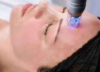 بوتاکس صورت یا میکرونیدلینگ با آر اف