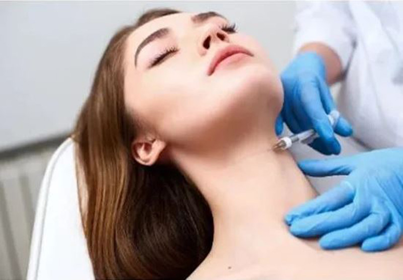 بوتاکس لیفت نفرتیتی گردن