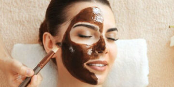 بوتاکس خانگی پیشانی پودر کاکائو و روغن زیتون