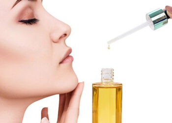 روغن اسکوالان برای جوانسازی زیر چشم