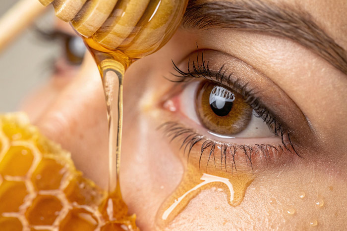 جایگزین بوتاکس خانگی دور چشم