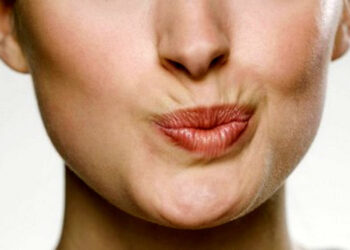 چروک دور لب