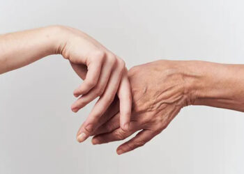 بهترین روش جوانسازی دست