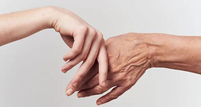 بهترین روش جوانسازی دست