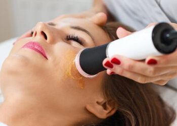 پلاژن صورت برای شادابی