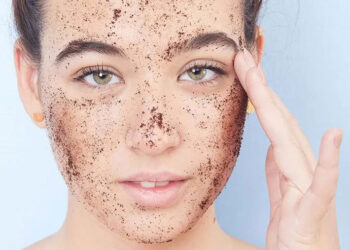 لایه برداری پوست صورت