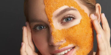 جوانسازی خانگی صورت با هویج و وازلین