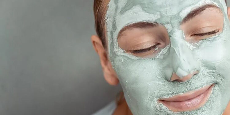 ماسک خانگی برای جوانسازی پوست صورت