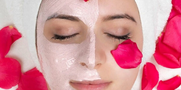 ماسک خانگی گلاب و بابونه برای جوانسازی صورت