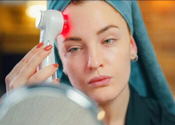 بهترین دستگاه خانگی جوانسازی پوست