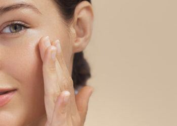 مواد طبیعی بهترین روش خانگی جوانسازی صورت