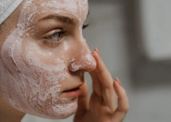 فواید اسکراب صورت