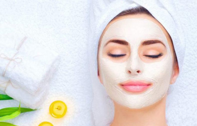 ماسک صورت خانگی آبرسان