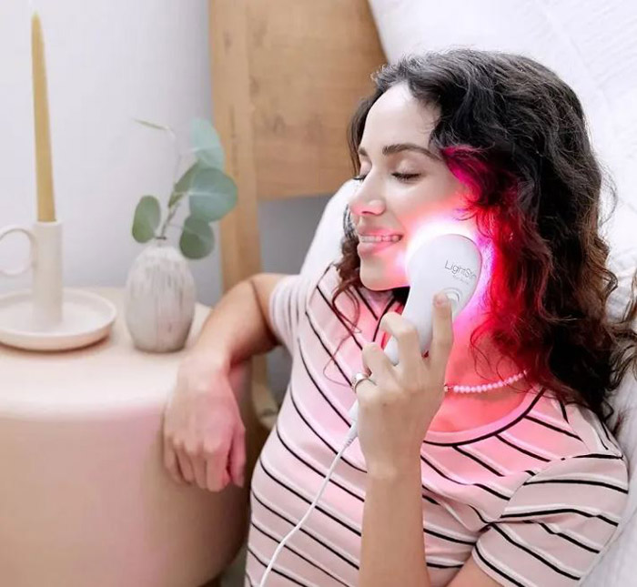 بهترین دستگاه خانگی جوانسازی پوست