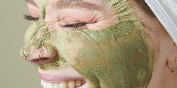 سفت کننده پوست صورت قوی خانگی