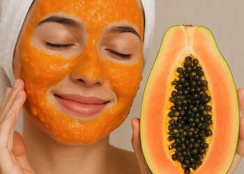 ماسک خانگی عسل و پاپایا برای جوانسازی صورت
