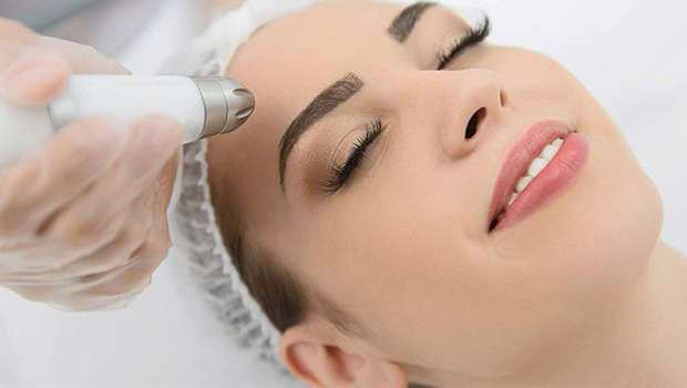 بهترین لیزر جوانسازی صورت